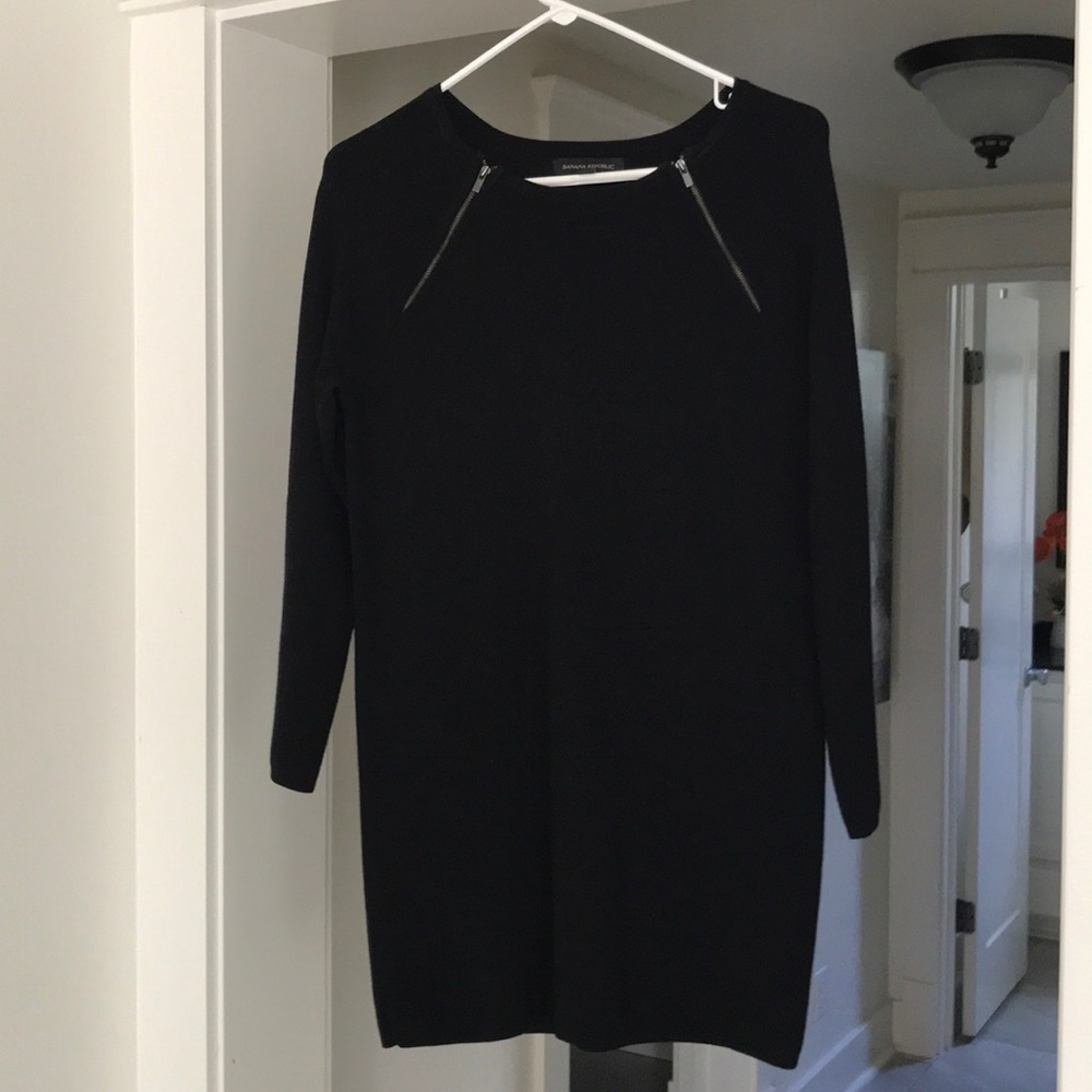 Banana Republic long sleeve sweater dress